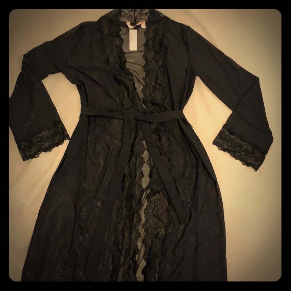 NWT Long black lace kimono xs/s